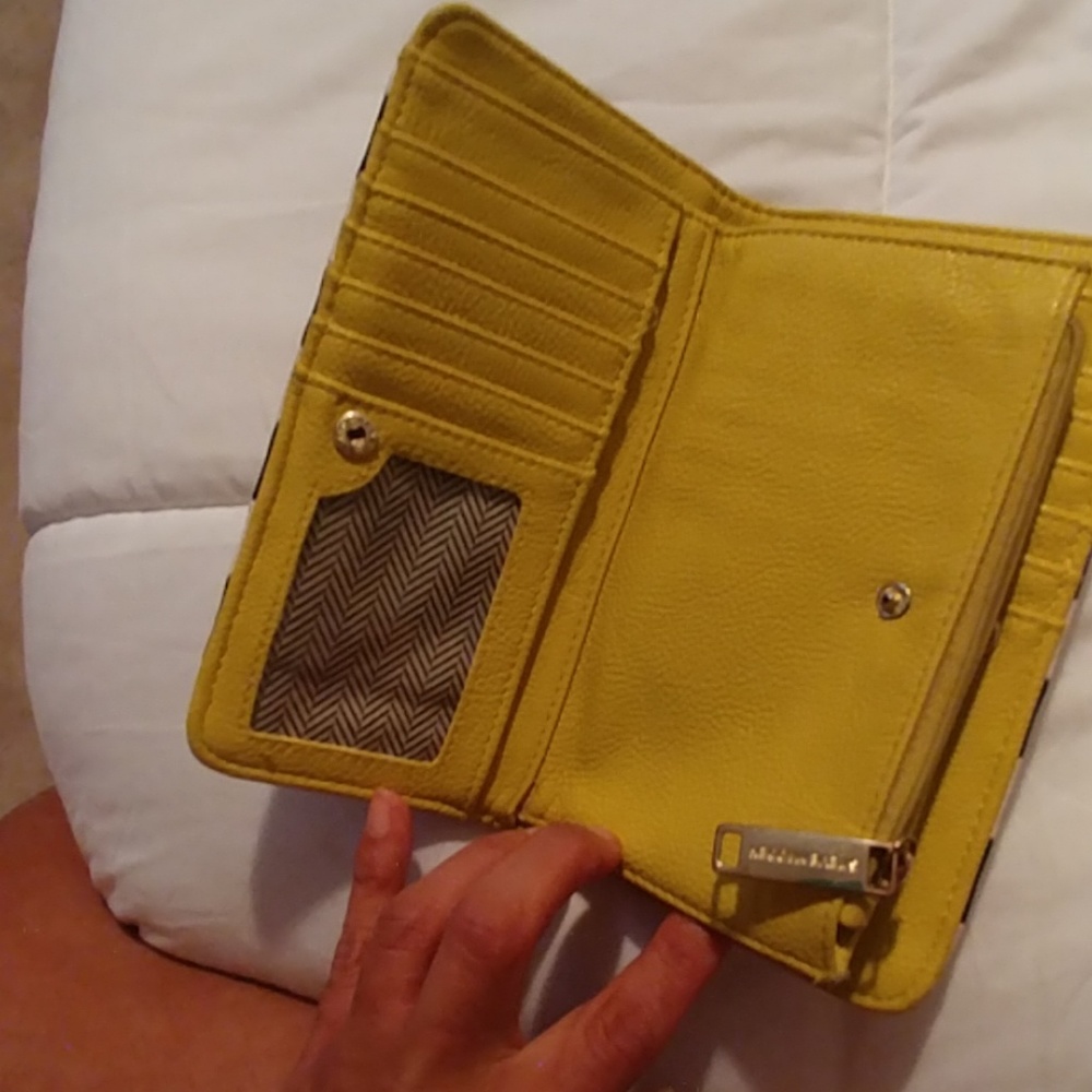 Wallet - Picture 3 of 3
